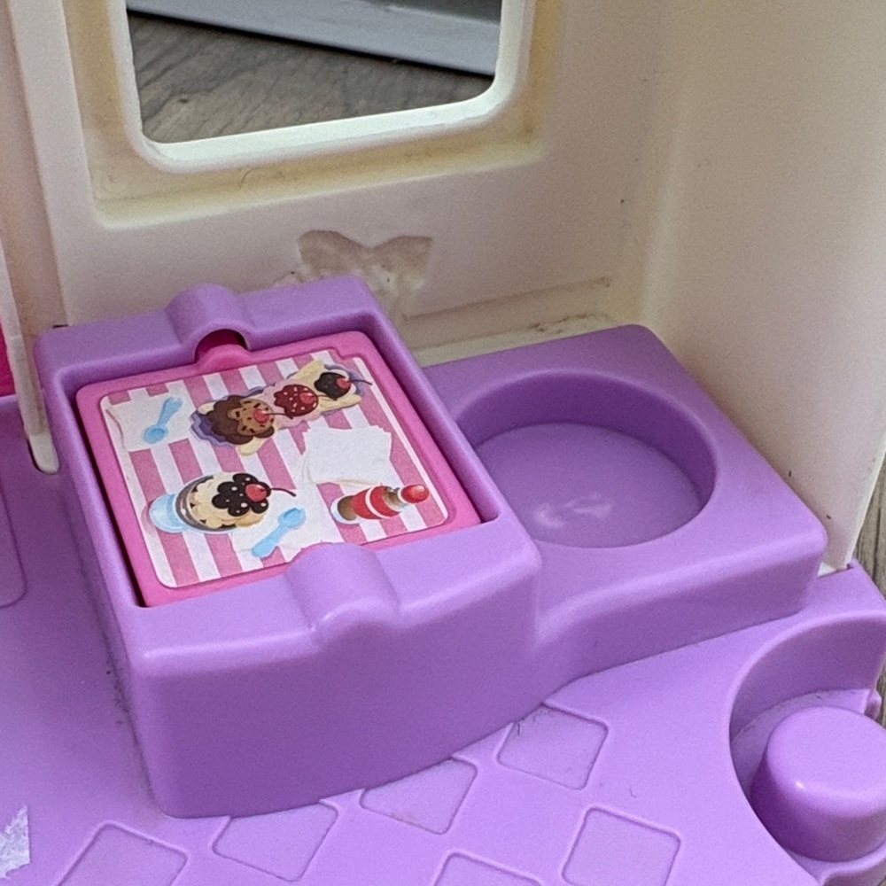 Fisher Price Little People Sweet Shop & Ice Cream Truck - Picture 7 of 8